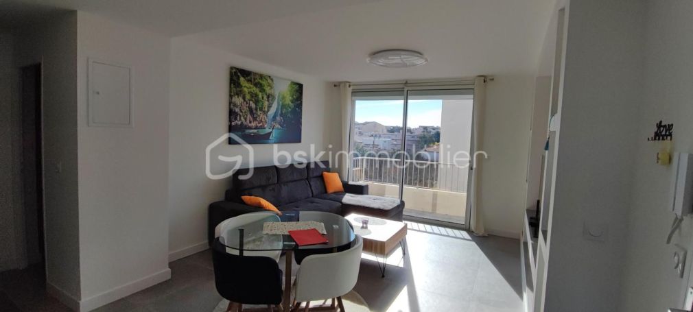 A louer APPARTEMENT NEUF T3 58 M2 BORD DE MER SAINT RAPHAEL