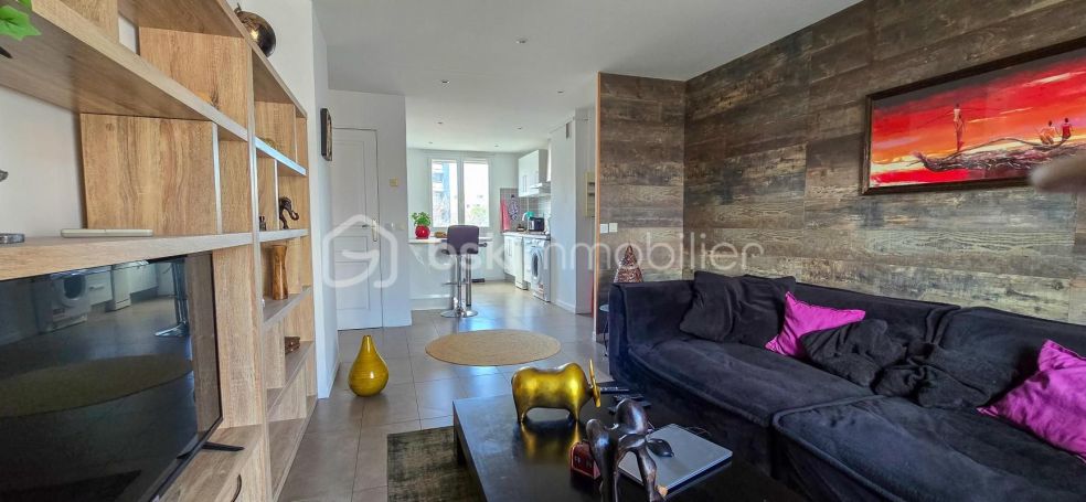 A louer APPARTEMENT T3 55 M2 BORD DE MER SAINT RAPHAEL