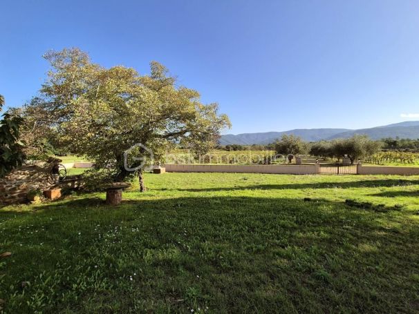 A vendre MAISON  11 PIECES 420 M2  GONFARON