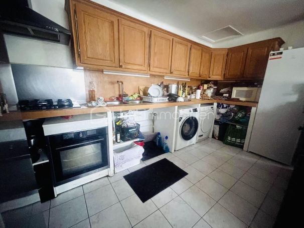 A louer APPARTEMENT T4 100 M2 BORD DE MER LA SEYNE SUR MER