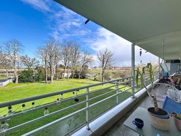 A louer APPARTEMENT T3 65 M2  CARBON BLANC