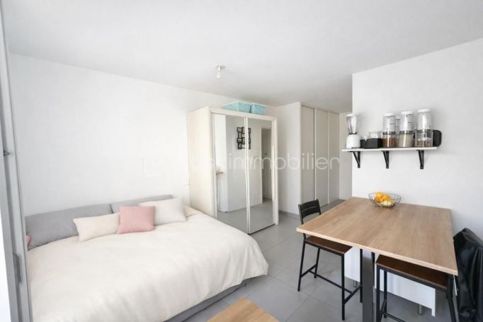 A louer STUDIO  27 M2  NANTES