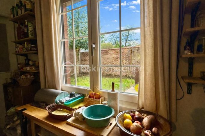 A louer MAISON  DE MAîTRE  AMIENS