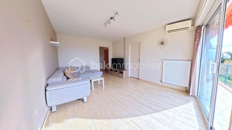 A louer APPARTEMENT T2 48 M2 TERRASSE VUE MER ANTIBES