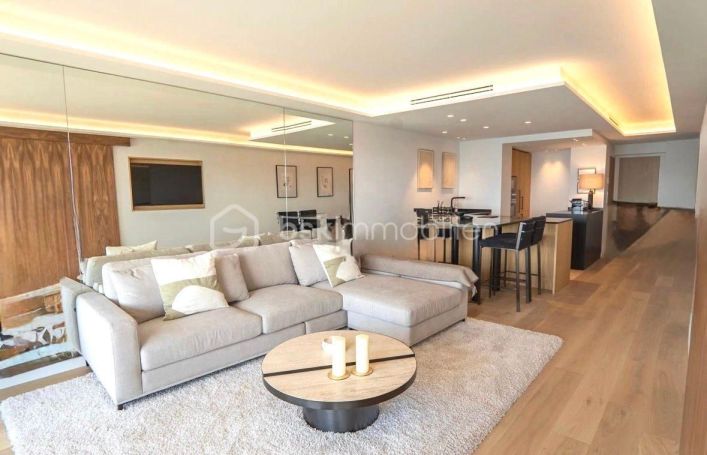 A louer APPARTEMENT DE PRESTIGE T3 89 M2 TERRASSE VUE MER CANNES
