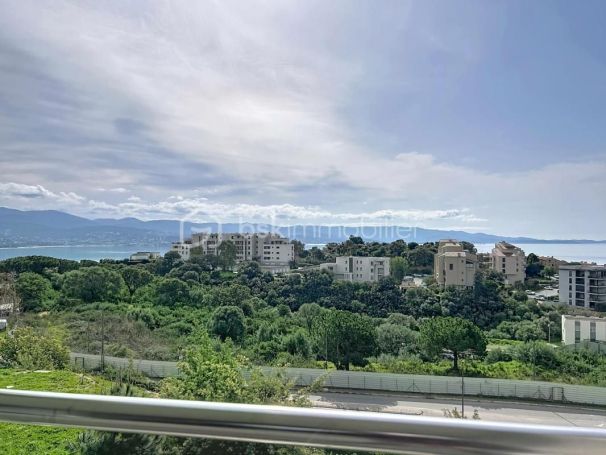 A louer APPARTEMENT T2 44 M2 TERRASSE VUE MER AJACCIO