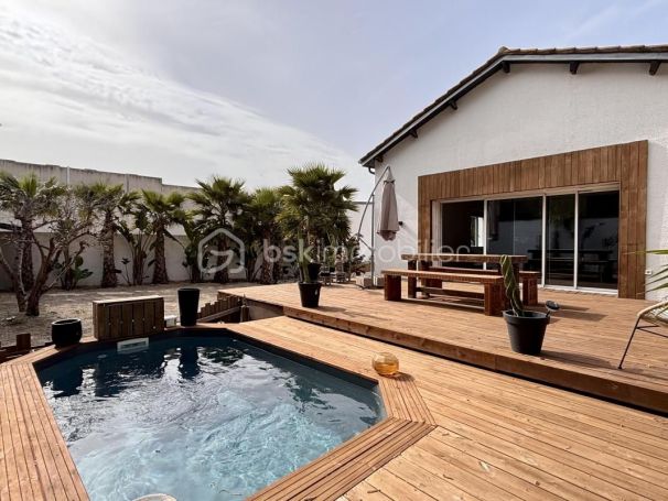 A louer MAISON  4 PIECES 127 M2 BORD DE MER AGDE