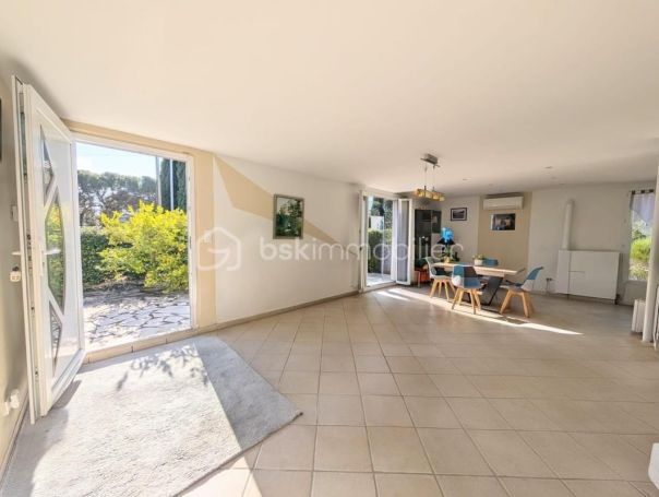 A louer MAISON  7 PIECES 162 M2  LAMANON