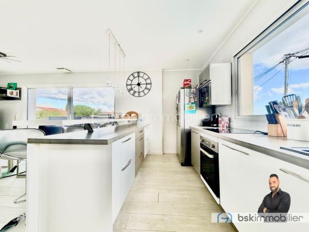 A louer MAISON  5 PIECES 112 M2 BORD DE MER VILLENEUVE LES MAGUELONE