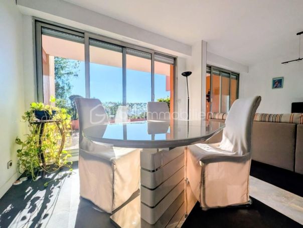 A louer APPARTEMENT T4 90 M2 TERRASSE BORD DE MER NICE