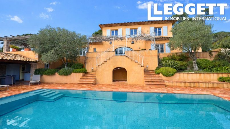 A vendre MAISON  5 PIECES  LE PLAN DE LA TOUR