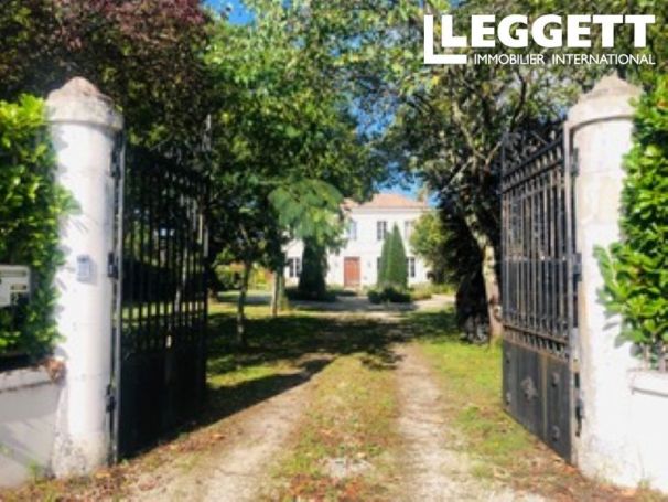 A vendre MAISON  DE MAîTRE  SAINT GERMAIN D ESTEUIL