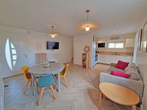 vente Maison entièrement rénovée, 800 mètres des plages, à Plouguerneau