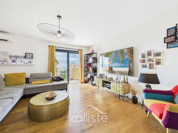 A louer APPARTEMENT T4 93 M2 TERRASSE BORD DE MER AJACCIO