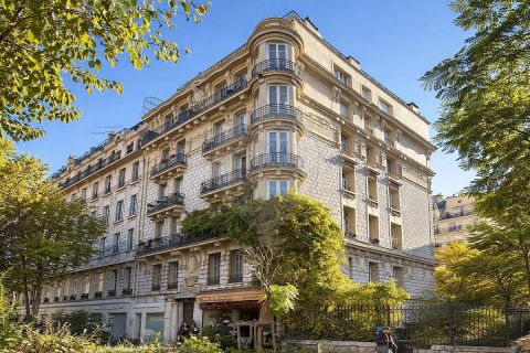 A louer APPARTEMENT T4 95 M2 BORD DE MER NICE