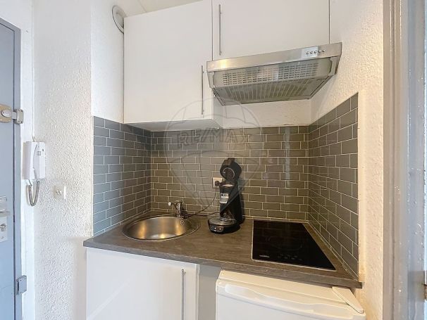 A louer STUDIO  24 M2  PERPIGNAN