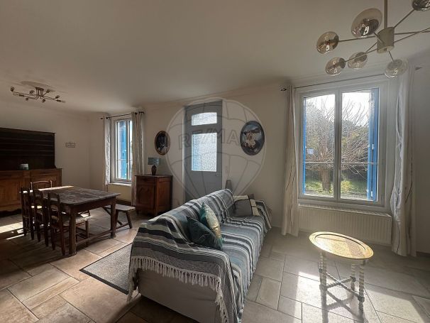 A louer MAISON  DE MAîTRE BORD DE MER MESCHERS SUR GIRONDE