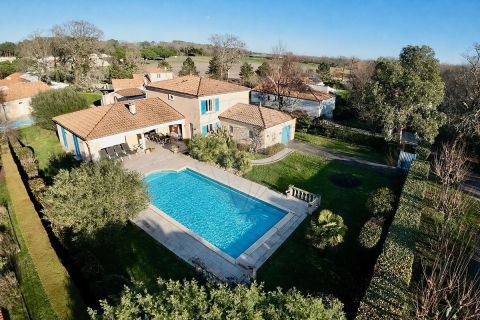 A louer MAISON  6 PIECES 177 M2 BORD DE MER LES MATHES