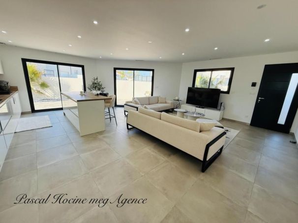 A louer MAISON  4 PIECES 99 M2  MARAUSSAN