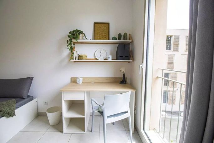 A louer STUDIO  19 M2  AIX EN PROVENCE