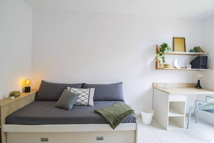 A louer STUDIO  19 M2  AIX EN PROVENCE