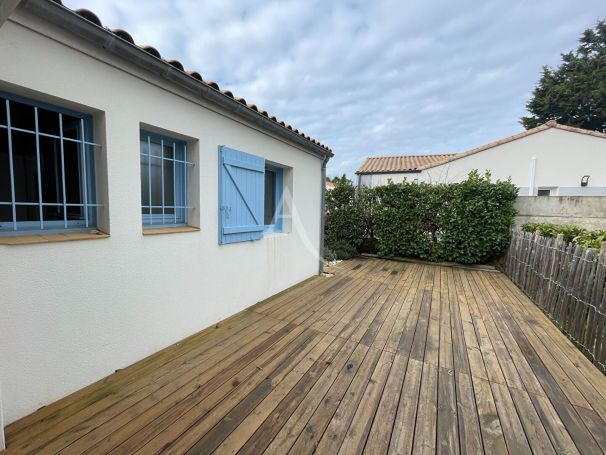 A vendre MAISON 4 PIECES 67 M2 BORD DE MER SAINT VINCENT SUR JARD