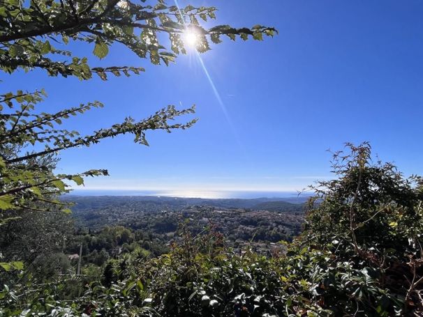 A vendre MAISON  14 PIECES 514 M2 VUE MER VENCE