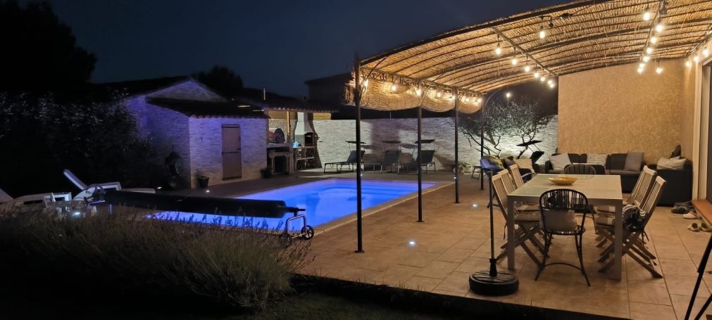 A louer MAISON  4 PIECES 128 M2  CUGES LES PINS