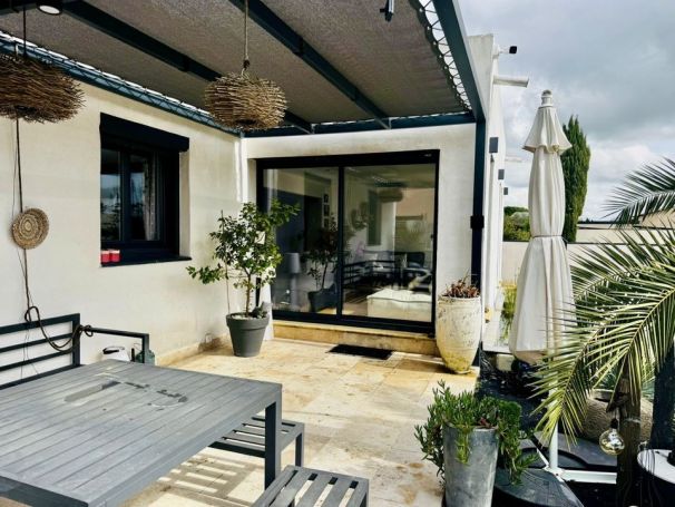 A louer MAISON  DE MAîTRE  ROCHEFORT DU GARD