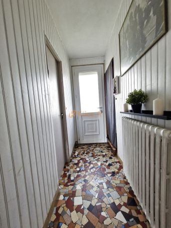 A vendre MAISON  5 PIECES 90 M2  GUEURES