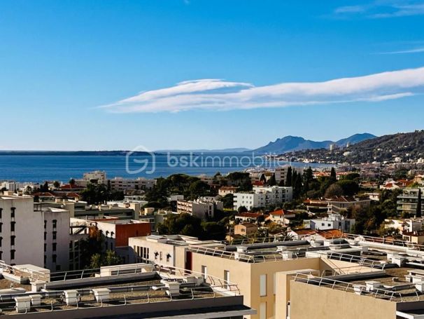 A louer APPARTEMENT T3 71 M2 TERRASSE VUE MER ANTIBES