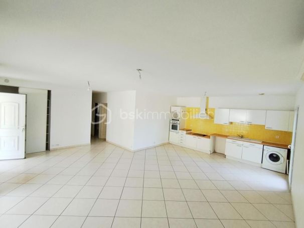 A louer MAISON  4 PIECES 87 M2  NEBIAN