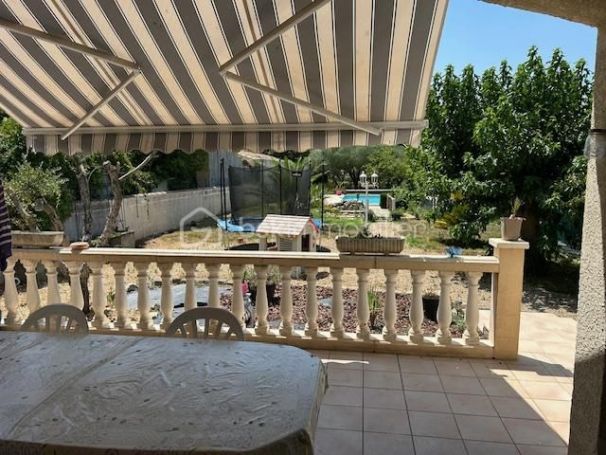 A louer MAISON 6 PIECES 170 M2 AIMARGUES