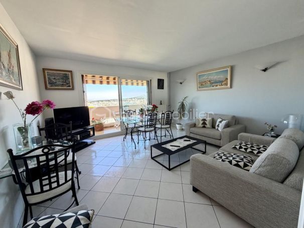 A louer APPARTEMENT T4 94 M2 TERRASSE VUE MER TOULON