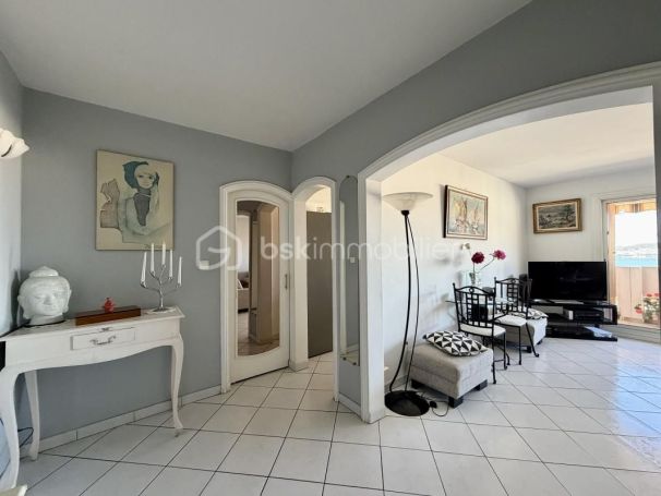 A louer APPARTEMENT T4 94 M2 TERRASSE VUE MER TOULON