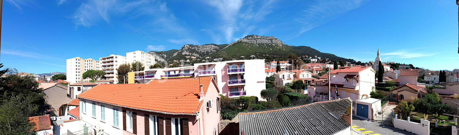 A louer APPARTEMENT T2 37 M2 BORD DE MER TOULON