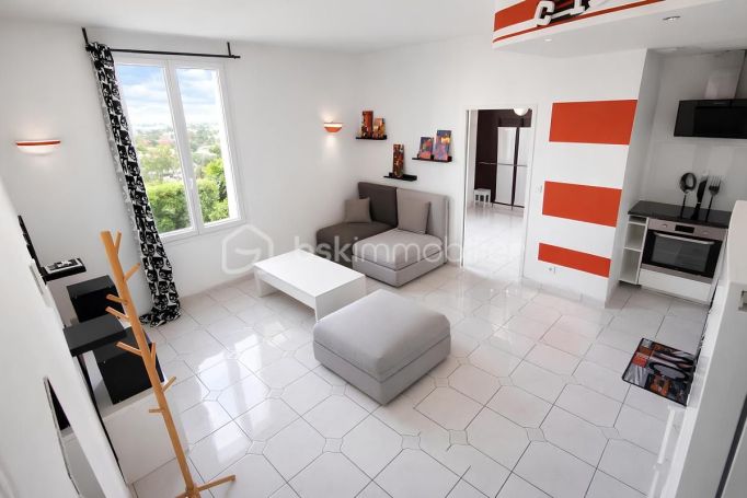 A louer APPARTEMENT T2 37 M2 BORD DE MER TOULON