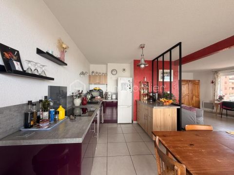 A louer APPARTEMENT DE PRESTIGE T4 98 M2 TERRASSE VUE MER SETE