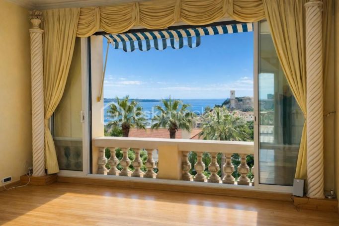 A louer APPARTEMENT T2 61 M2 VUE MER CANNES