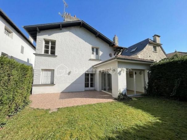 A louer MAISON  DE MAîTRE  PAU