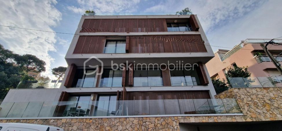 A louer APPARTEMENT DE PRESTIGE T2 33 M2 VUE MER BEAUSOLEIL