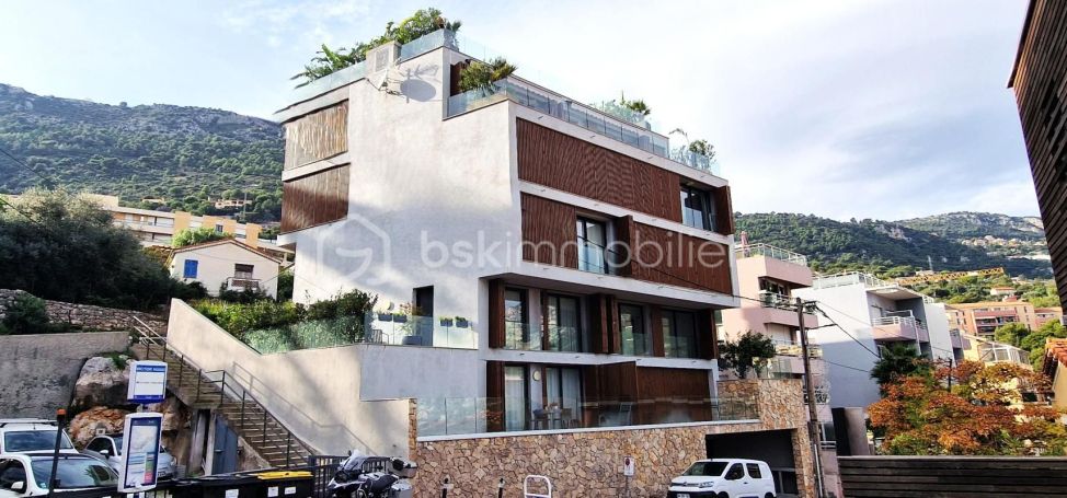 A louer APPARTEMENT DE PRESTIGE T2 33 M2 VUE MER BEAUSOLEIL