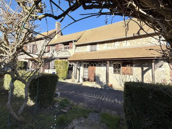A vendre LONGèRE  5 PIECES 125 M2  TOURVILLE LA RIVIERE