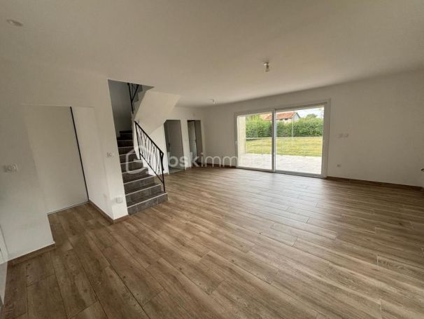 A vendre MAISON  5 PIECES 105 M2  RIBAUTE LES TAVERNES