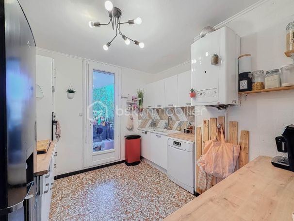 A louer APPARTEMENT T4 77 M2 TERRASSE  MONTPELLIER