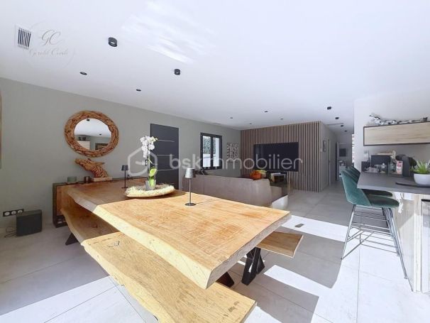 A louer MAISON  CONTEMPORAINE  MONTAUROUX