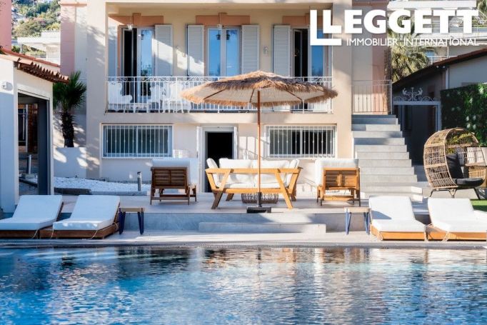 A vendre MAISON  7 PIECES 400 M2 VUE MER VALLAURIS