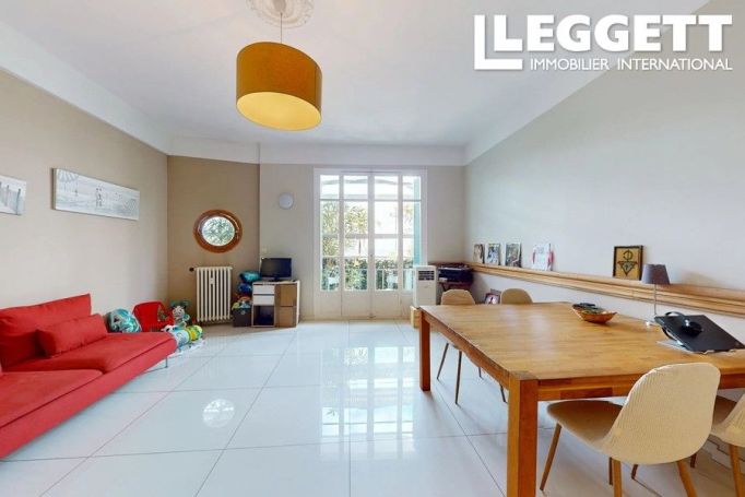 A louer APPARTEMENT DUPLEX T3 93 M2 BORD DE MER NICE