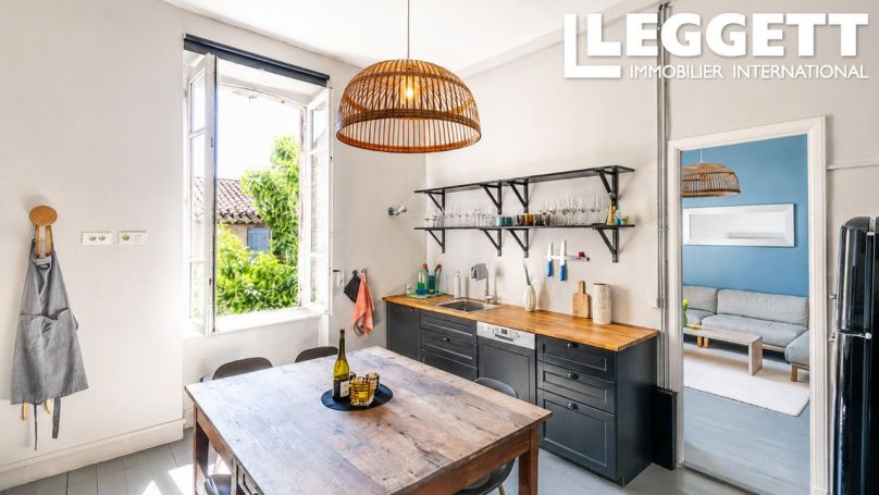 A louer MAISON  DE MAîTRE  OLONZAC