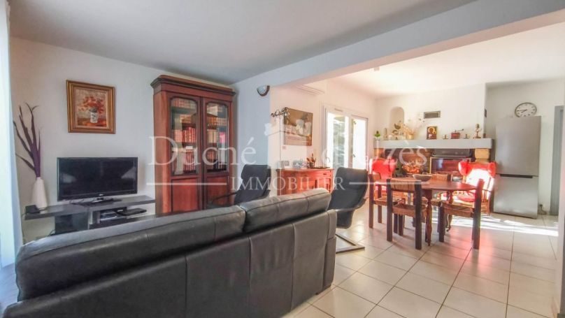 A louer MAISON  5 PIECES 102 M2  UZES